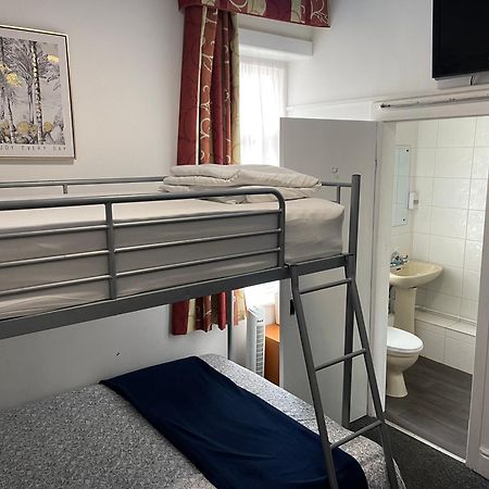 Backpackers Blackpool Hotel & Suites エクステリア 写真