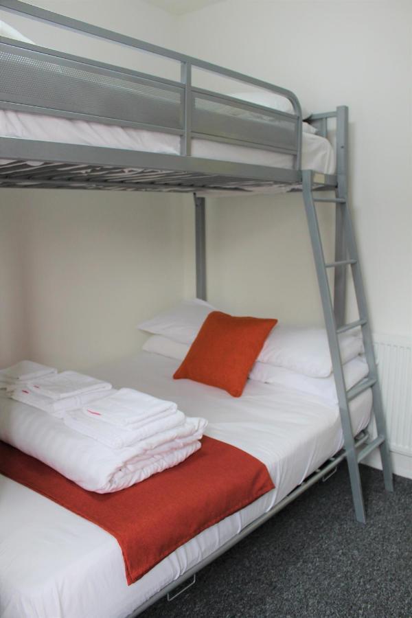 Backpackers Blackpool Hotel & Suites エクステリア 写真