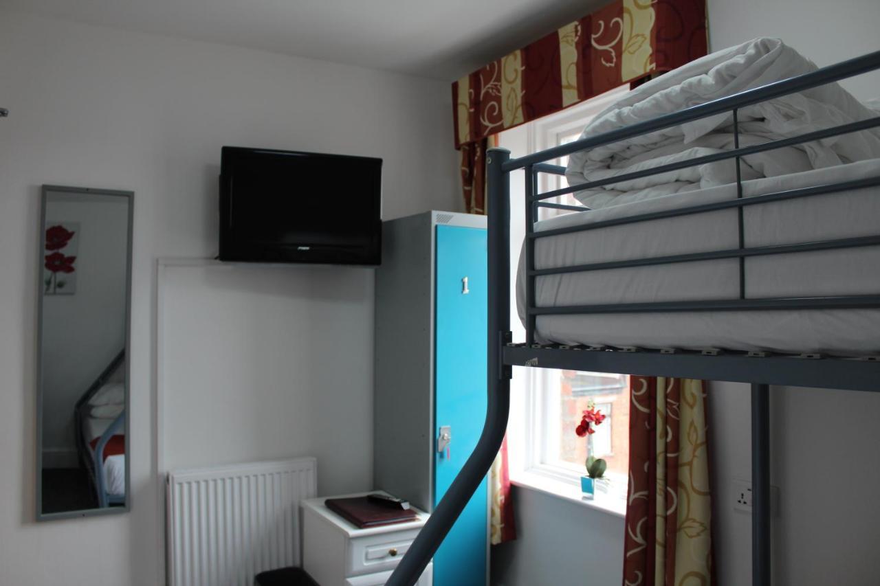 Backpackers Blackpool Hotel & Suites エクステリア 写真