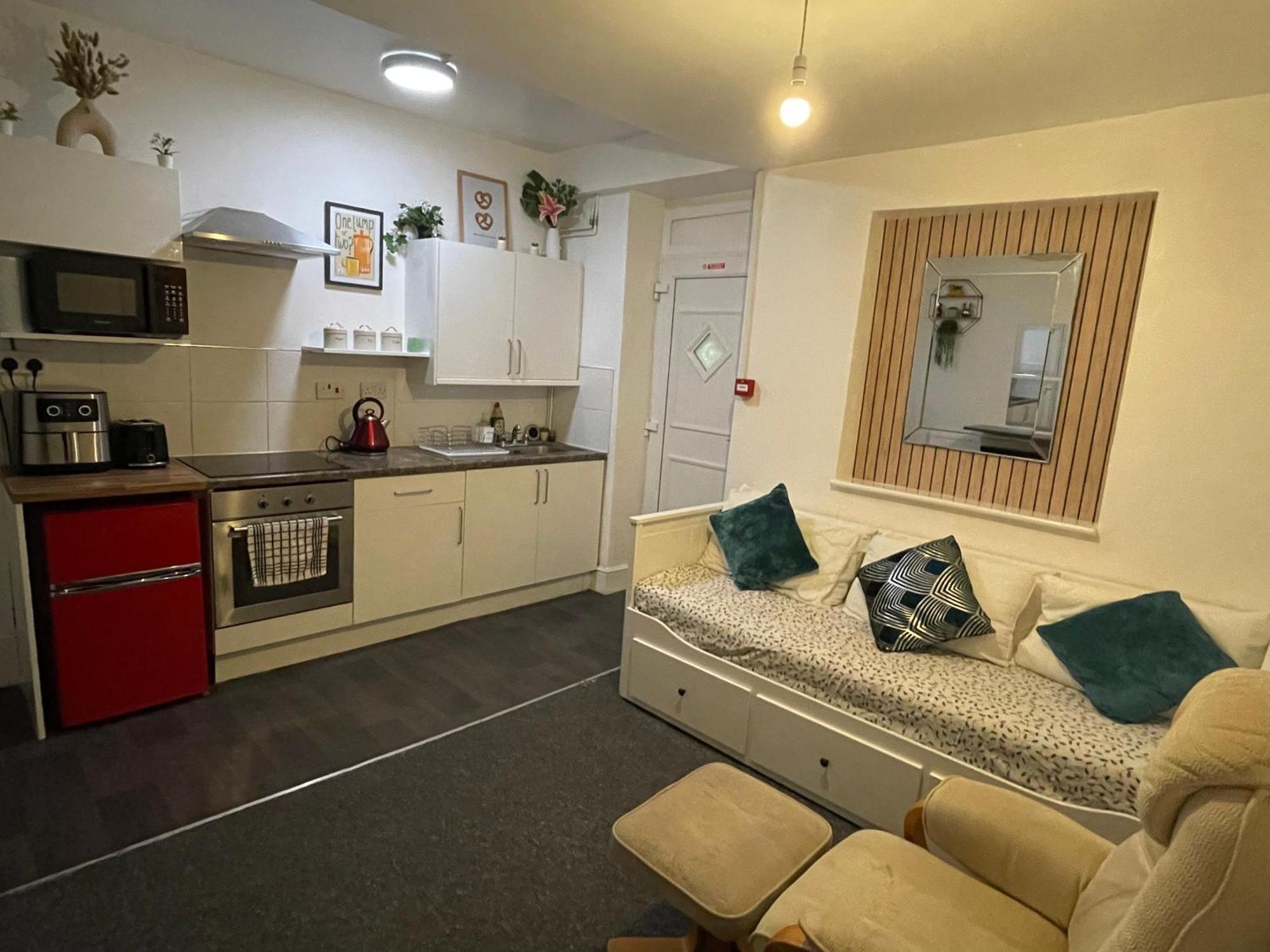 Backpackers Blackpool Hotel & Suites エクステリア 写真
