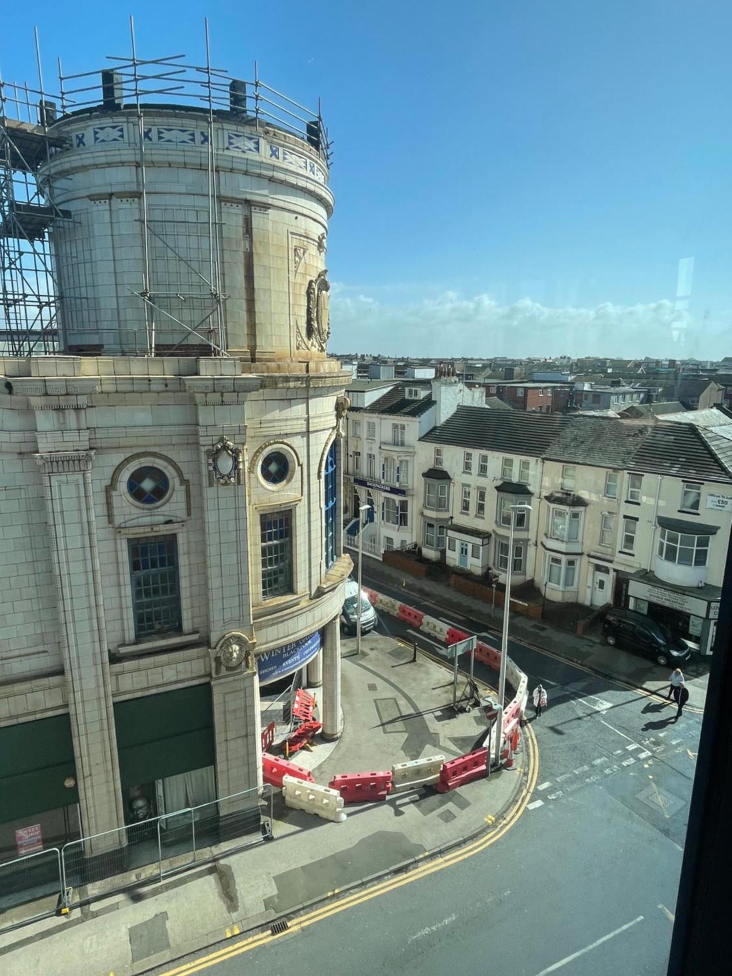 Backpackers Blackpool Hotel & Suites エクステリア 写真
