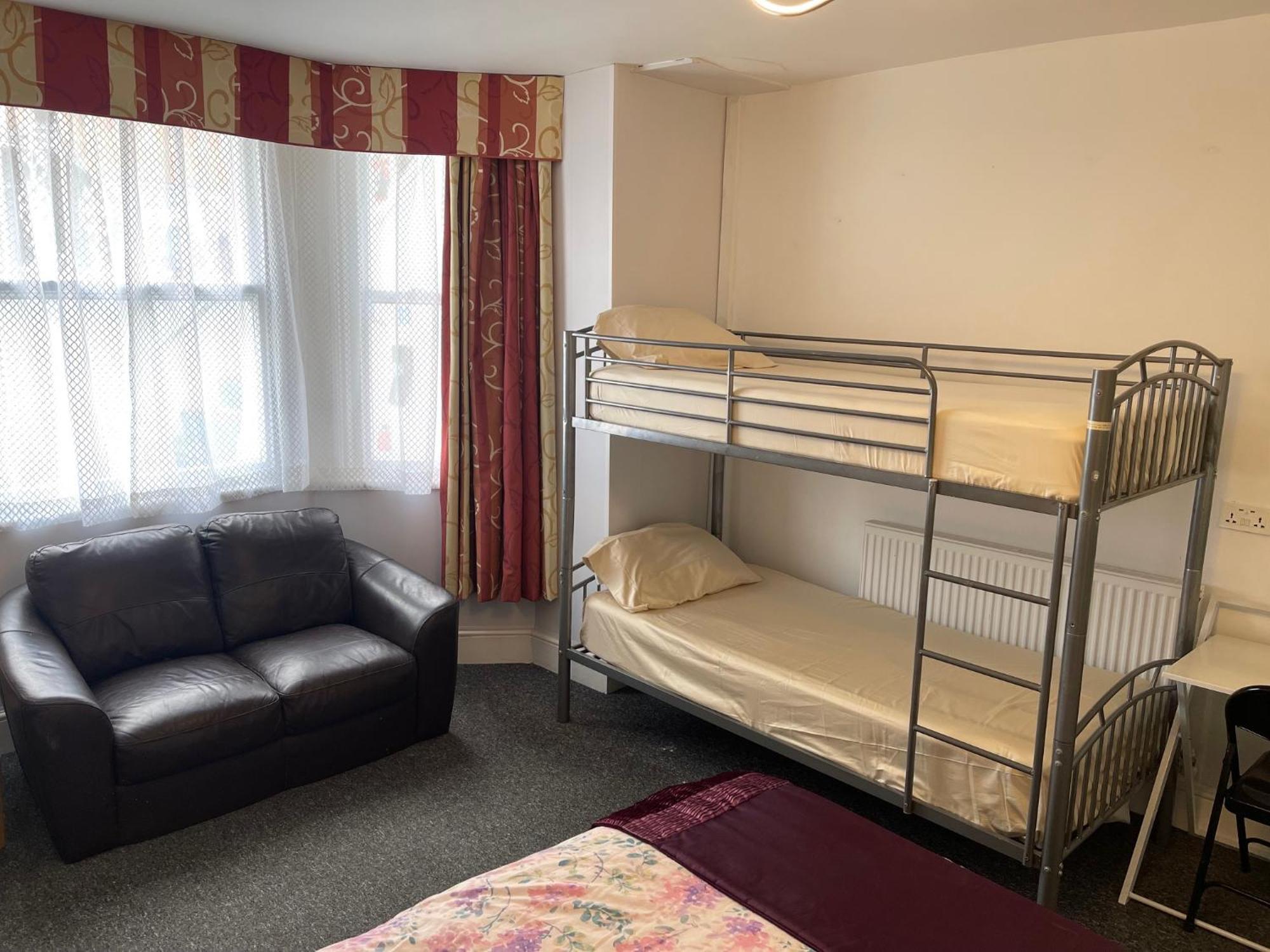 Backpackers Blackpool Hotel & Suites エクステリア 写真
