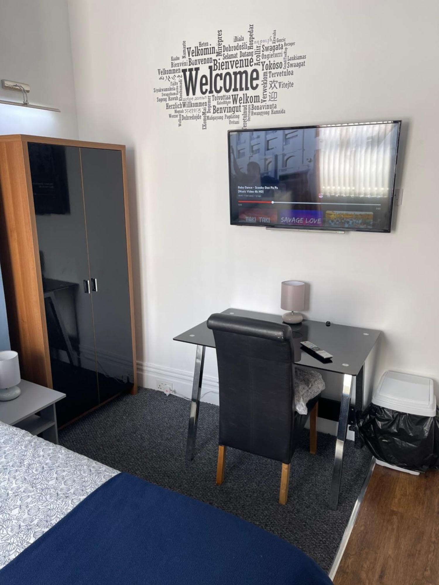 Backpackers Blackpool Hotel & Suites エクステリア 写真