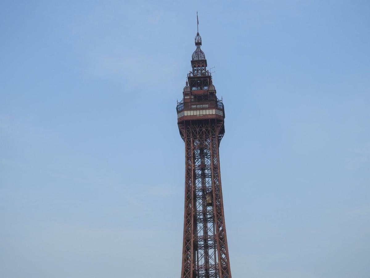 Backpackers Blackpool - Family Friendly Hotel エクステリア 写真